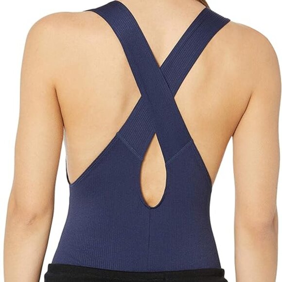 SPALDING PEACOAT BLUE PLUNGE DEEP V-NECK SEAMLESS BODYSUIT SIZE MEDIUM NWT - Picture 3 of 13